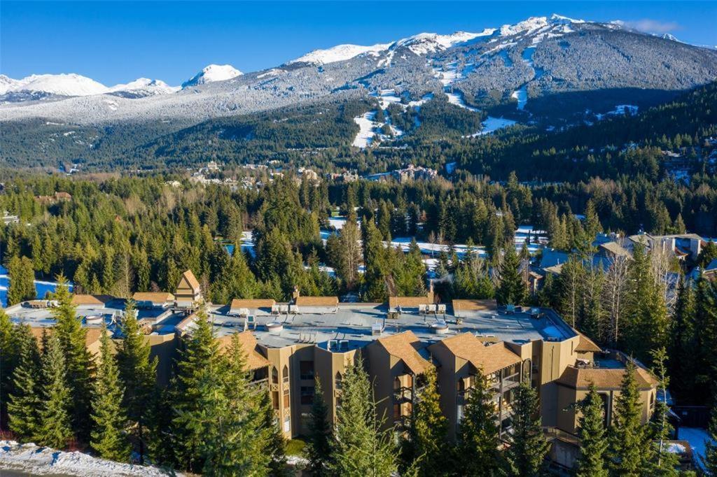 Ironwoods On Blueberry Hill By Whistler Blackcomb Vacation Rentals Kültér fotó
